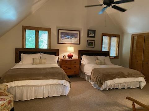 Hotel Lolly'S Treehouse Highlands Esterno foto
